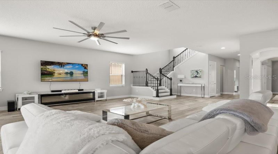 ORLANDO, Florida 32836, 5 Bedrooms Bedrooms, ,5 BathroomsBathrooms,Residential,For Sale,LEMON LAKE,0,MFRO6366645