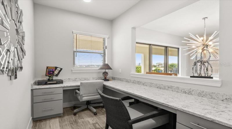 ORLANDO, Florida 32836, 5 Bedrooms Bedrooms, ,5 BathroomsBathrooms,Residential,For Sale,LEMON LAKE,0,MFRO6366645