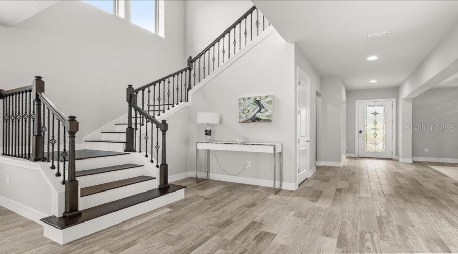 ORLANDO, Florida 32836, 5 Bedrooms Bedrooms, ,5 BathroomsBathrooms,Residential,For Sale,LEMON LAKE,0,MFRO6366645