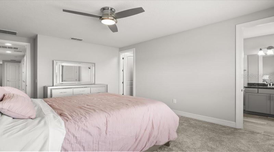 ORLANDO, Florida 32836, 5 Bedrooms Bedrooms, ,5 BathroomsBathrooms,Residential,For Sale,LEMON LAKE,0,MFRO6366645