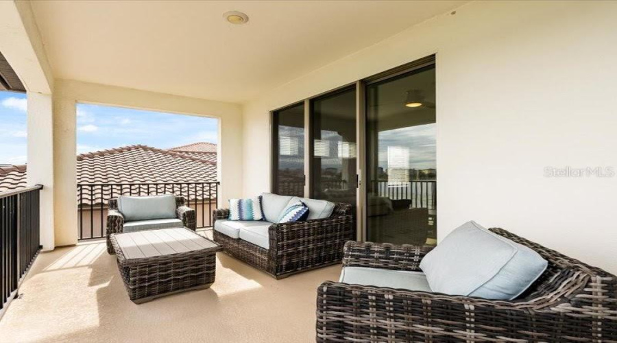 ORLANDO, Florida 32836, 5 Bedrooms Bedrooms, ,5 BathroomsBathrooms,Residential,For Sale,LEMON LAKE,0,MFRO6366645