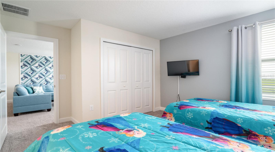 CHAMPIONS GATE, Florida 33896, 6 Bedrooms Bedrooms, ,6 BathroomsBathrooms,Residential,For Sale,MAIDSTONE,0,MFRO6366748