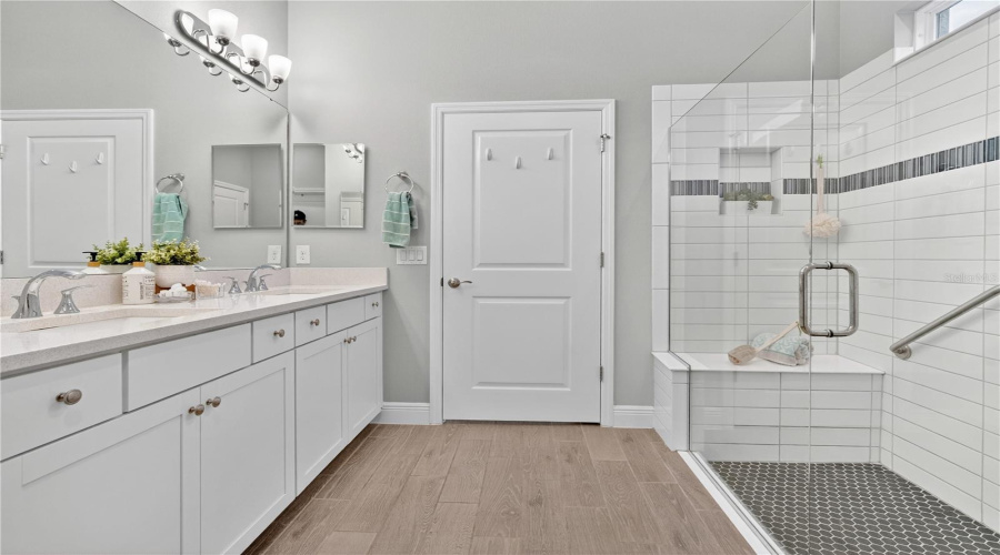 KISSIMMEE, Florida 34747, 3 Bedrooms Bedrooms, ,2 BathroomsBathrooms,Residential,For Sale,FLORA PASS,0,MFRO6365046