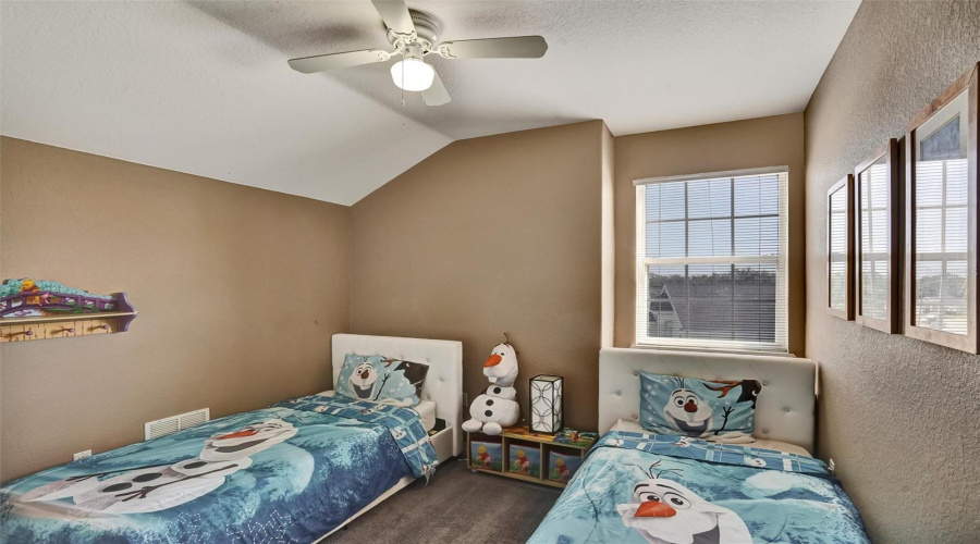 DAVENPORT, Florida 33837, 5 Bedrooms Bedrooms, ,3 BathroomsBathrooms,Residential,For Sale,VIZCAY,0,MFRS5138958