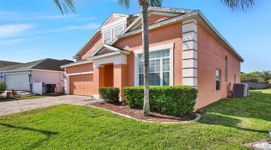DAVENPORT, Florida 33837, 5 Bedrooms Bedrooms, ,3 BathroomsBathrooms,Residential,For Sale,VIZCAY,0,MFRS5138958