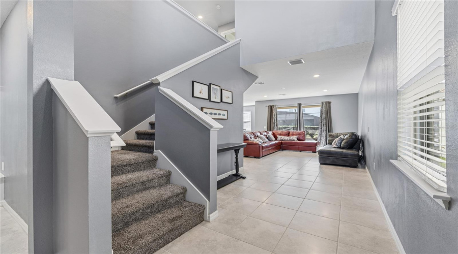 DAVENPORT, Florida 33837, 5 Bedrooms Bedrooms, ,4 BathroomsBathrooms,Residential,For Sale,MISTY OAK,0,MFRS5140112