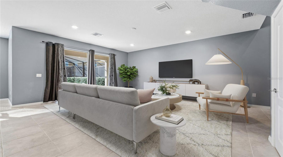 DAVENPORT, Florida 33837, 5 Bedrooms Bedrooms, ,4 BathroomsBathrooms,Residential,For Sale,MISTY OAK,0,MFRS5140112