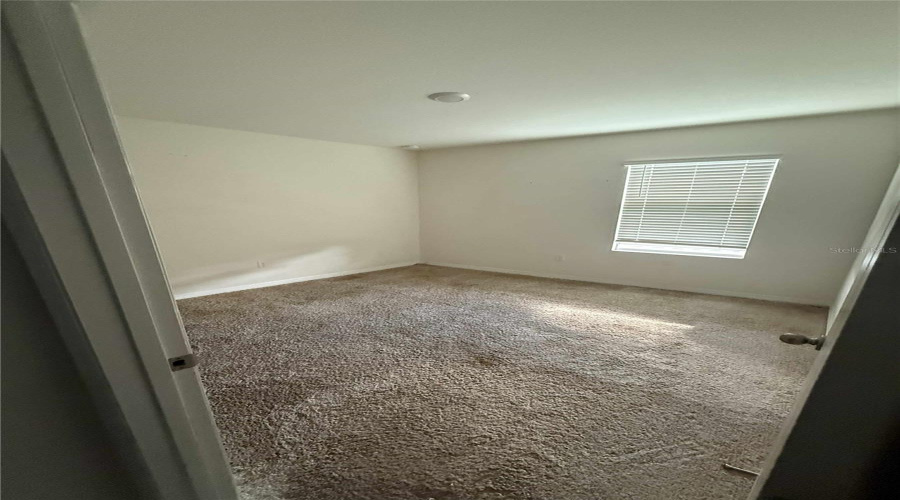 DAVENPORT, Florida 33837, 5 Bedrooms Bedrooms, ,3 BathroomsBathrooms,Residential,For Sale,GINA,0,MFRO6337591