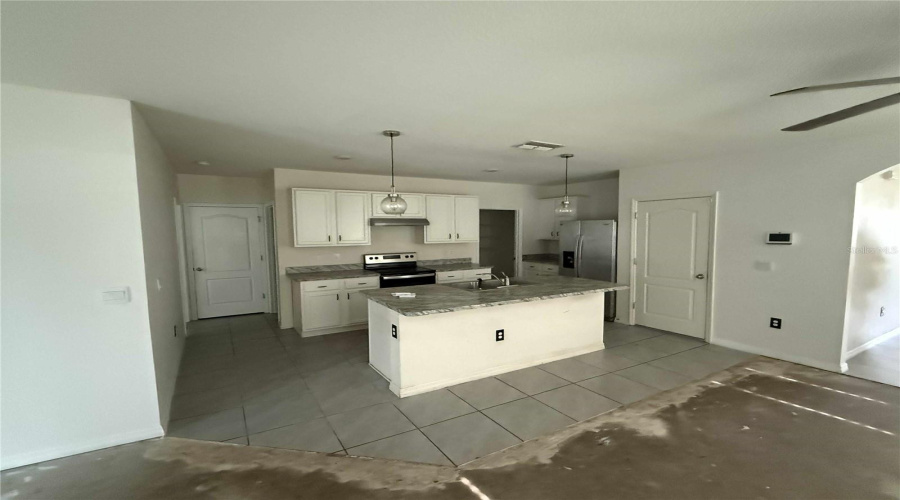 DAVENPORT, Florida 33837, 5 Bedrooms Bedrooms, ,3 BathroomsBathrooms,Residential,For Sale,GINA,0,MFRO6337591