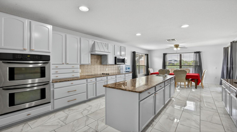 KISSIMMEE, Florida 34746, 6 Bedrooms Bedrooms, ,4 BathroomsBathrooms,Residential,For Sale,ANGLER,0,MFRO6366323