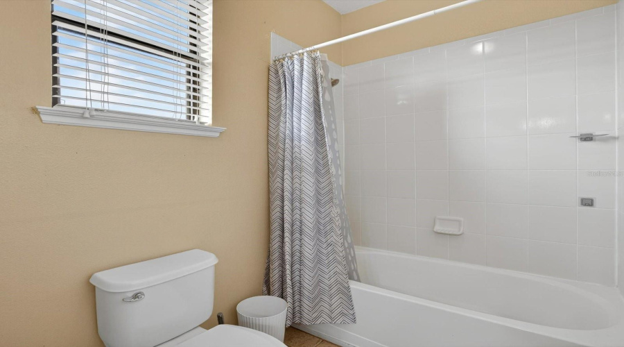 KISSIMMEE, Florida 34746, 6 Bedrooms Bedrooms, ,4 BathroomsBathrooms,Residential,For Sale,ANGLER,0,MFRO6366323