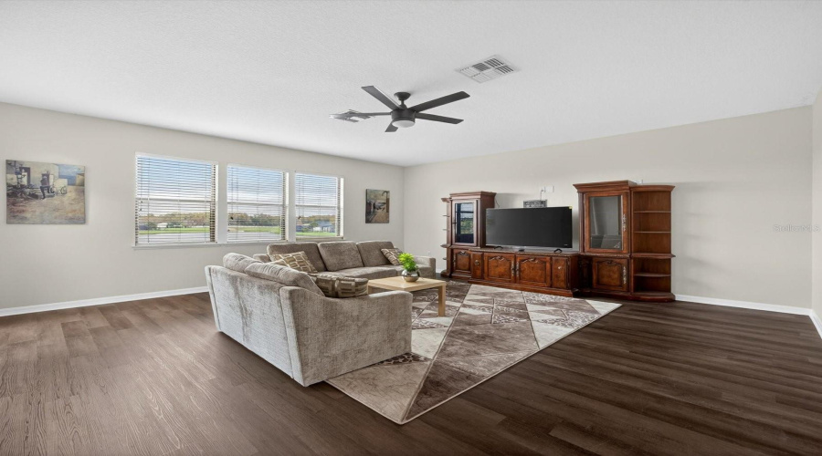 KISSIMMEE, Florida 34746, 6 Bedrooms Bedrooms, ,4 BathroomsBathrooms,Residential,For Sale,ANGLER,0,MFRO6366323