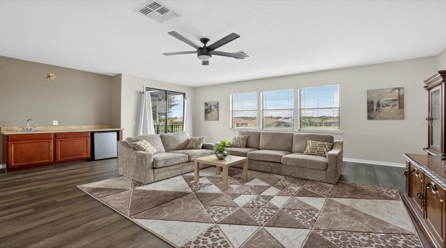 KISSIMMEE, Florida 34746, 6 Bedrooms Bedrooms, ,4 BathroomsBathrooms,Residential,For Sale,ANGLER,0,MFRO6366323