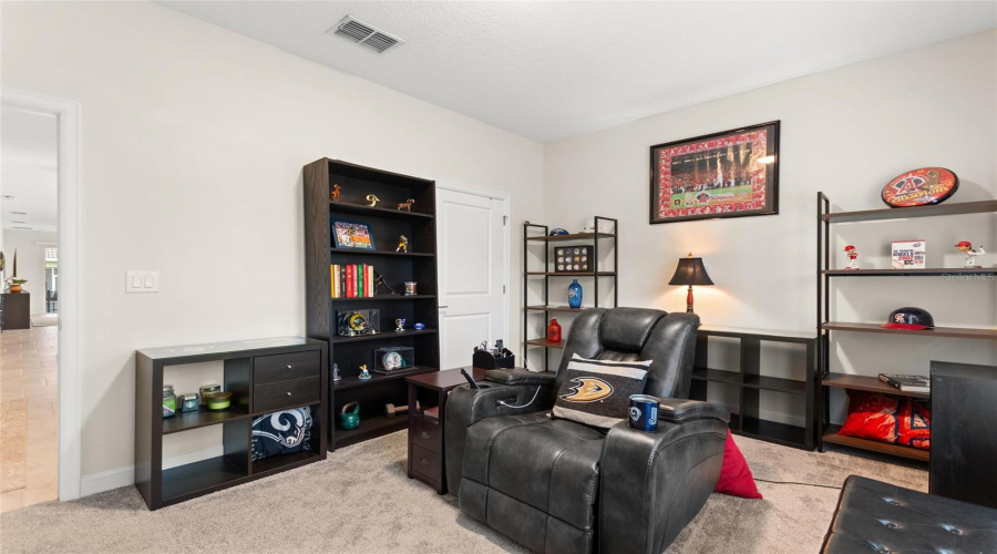 DAVENPORT, Florida 33896, 2 Bedrooms Bedrooms, ,2 BathroomsBathrooms,Residential,For Sale,BLACKWOLF RUN,0,MFRS5139913