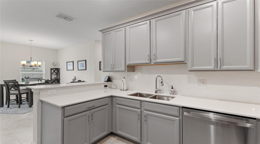 DAVENPORT, Florida 33896, 2 Bedrooms Bedrooms, ,2 BathroomsBathrooms,Residential,For Sale,BLACKWOLF RUN,0,MFRS5139913