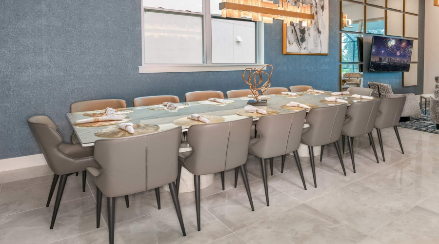 DAVENPORT, Florida 33837, 6 Bedrooms Bedrooms, ,6 BathroomsBathrooms,Residential,For Sale,OAK CREEK,0,MFRO6366824