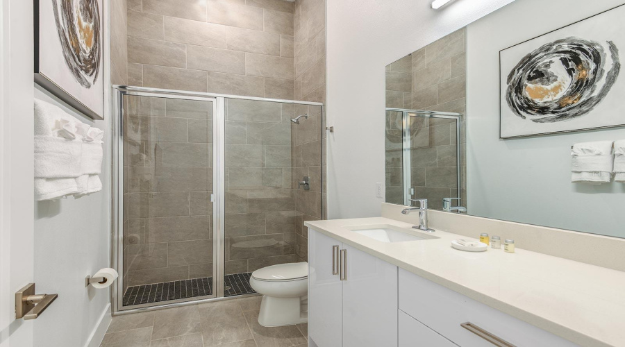 DAVENPORT, Florida 33837, 6 Bedrooms Bedrooms, ,6 BathroomsBathrooms,Residential,For Sale,OAK CREEK,0,MFRO6366824