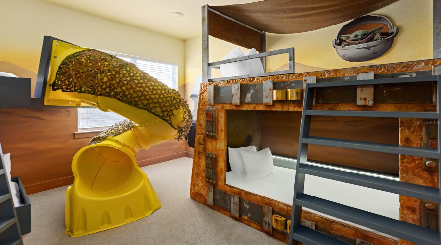 DAVENPORT, Florida 33837, 6 Bedrooms Bedrooms, ,6 BathroomsBathrooms,Residential,For Sale,OAK CREEK,0,MFRO6366824