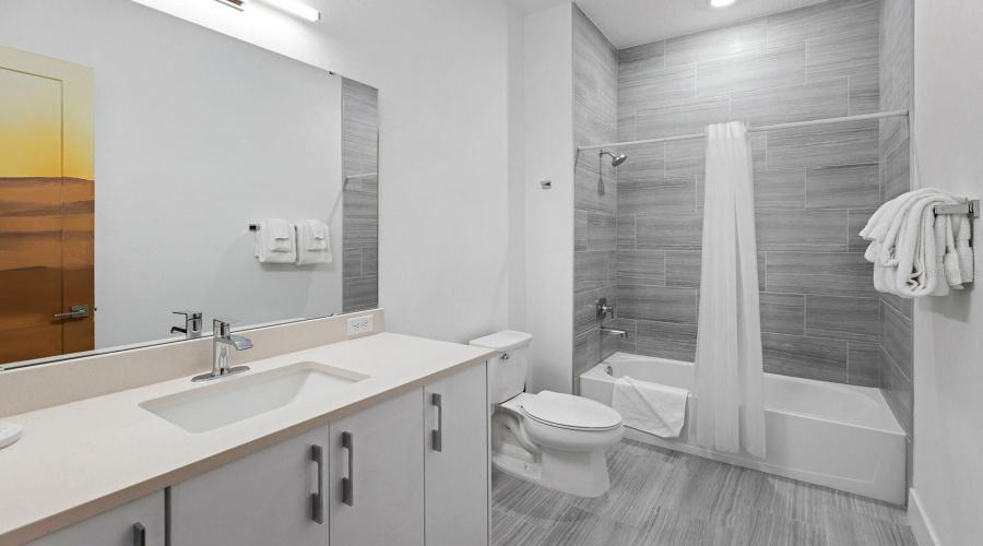 DAVENPORT, Florida 33837, 6 Bedrooms Bedrooms, ,6 BathroomsBathrooms,Residential,For Sale,OAK CREEK,0,MFRO6366824