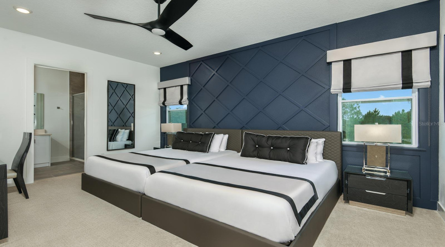 DAVENPORT, Florida 33837, 6 Bedrooms Bedrooms, ,6 BathroomsBathrooms,Residential,For Sale,OAK CREEK,0,MFRO6366824