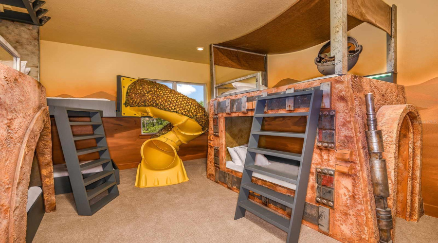 DAVENPORT, Florida 33837, 6 Bedrooms Bedrooms, ,6 BathroomsBathrooms,Residential,For Sale,OAK CREEK,0,MFRO6366824