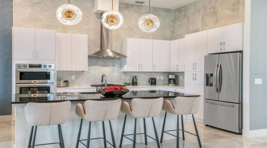 DAVENPORT, Florida 33837, 6 Bedrooms Bedrooms, ,6 BathroomsBathrooms,Residential,For Sale,OAK CREEK,0,MFRO6366824