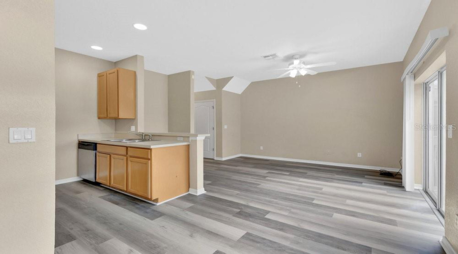 KISSIMMEE, Florida 34746, 4 Bedrooms Bedrooms, ,2 BathroomsBathrooms,Residential,For Sale,CARAVELLE,0,MFRO6366725