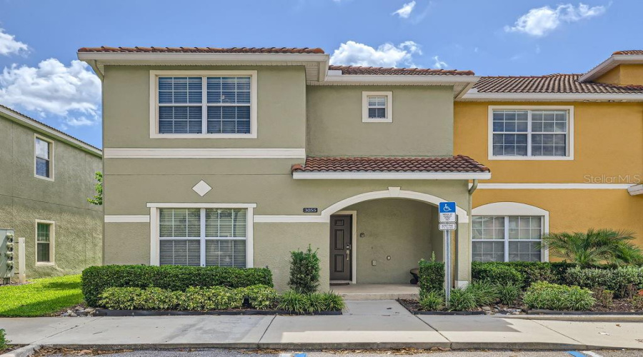 KISSIMMEE, Florida 34747, 5 Bedrooms Bedrooms, ,4 BathroomsBathrooms,Residential,For Sale,BEACH PALM,0,MFRO6309408