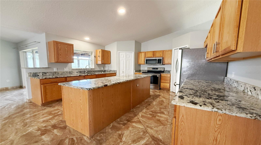 DAVENPORT, Florida 33837, 4 Bedrooms Bedrooms, ,2 BathroomsBathrooms,Residential,For Sale,LOBELIA DR,0,MFRO6366056