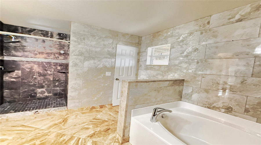 Primary Bathroom suite Photo #2