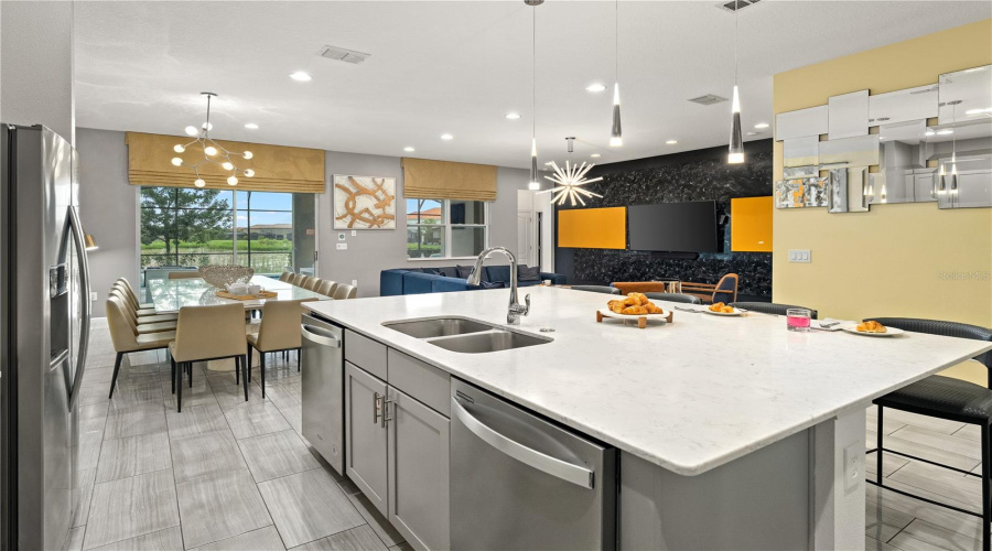 DAVENPORT, Florida 33837, 11 Bedrooms Bedrooms, ,11 BathroomsBathrooms,Residential,For Sale,OAK SHADOW COURT,0,MFRS5139957