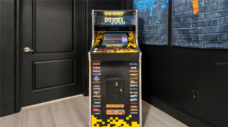 DAVENPORT, Florida 33837, 11 Bedrooms Bedrooms, ,11 BathroomsBathrooms,Residential,For Sale,OAK SHADOW COURT,0,MFRS5139957