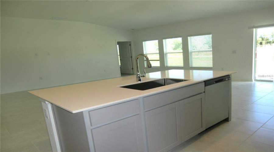 DAVENPORT, Florida 33837, 4 Bedrooms Bedrooms, ,2 BathroomsBathrooms,Residential,For Sale,LOCH COURT,0,MFRO6363502