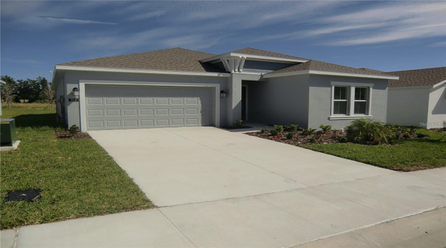 DAVENPORT, Florida 33837, 4 Bedrooms Bedrooms, ,2 BathroomsBathrooms,Residential,For Sale,LOCH COURT,0,MFRO6363502