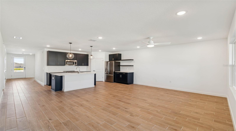 DAVENPORT, Florida 33837, 4 Bedrooms Bedrooms, ,2 BathroomsBathrooms,Residential,For Sale,HALTER,0,MFRO6367178