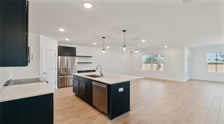 DAVENPORT, Florida 33837, 4 Bedrooms Bedrooms, ,2 BathroomsBathrooms,Residential,For Sale,HALTER,0,MFRO6367178