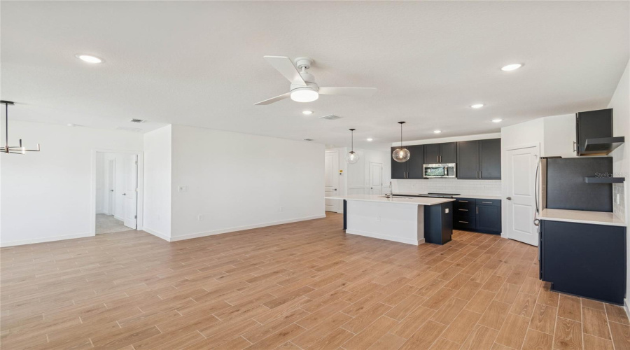 DAVENPORT, Florida 33837, 4 Bedrooms Bedrooms, ,2 BathroomsBathrooms,Residential,For Sale,HALTER,0,MFRO6367178