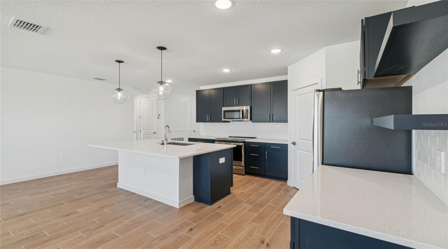 DAVENPORT, Florida 33837, 4 Bedrooms Bedrooms, ,2 BathroomsBathrooms,Residential,For Sale,HALTER,0,MFRO6367178