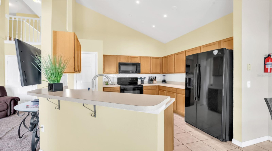 KISSIMMEE, Florida 34747, 5 Bedrooms Bedrooms, ,4 BathroomsBathrooms,Residential,For Sale,BLOOMING ALAMANDA,0,MFRO6367247