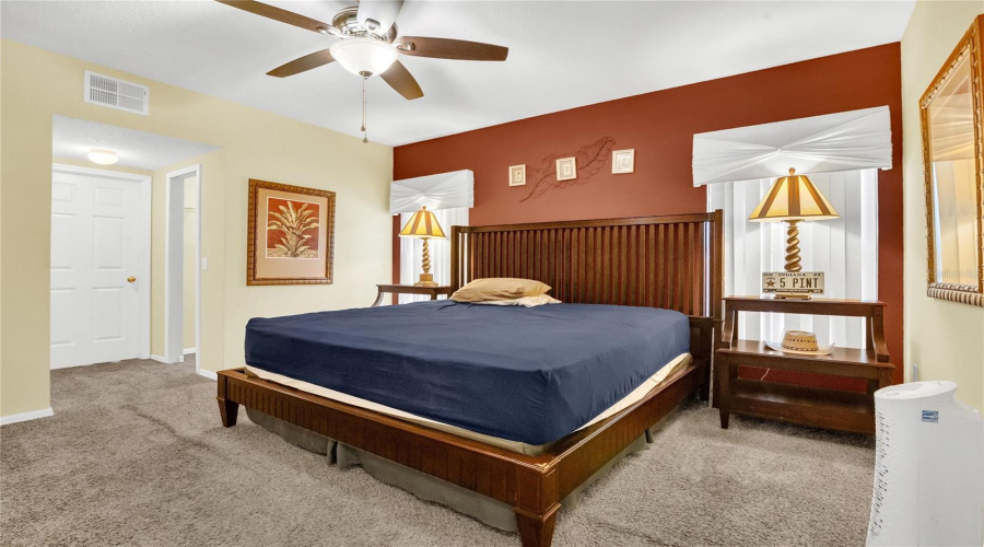 KISSIMMEE, Florida 34747, 5 Bedrooms Bedrooms, ,4 BathroomsBathrooms,Residential,For Sale,BLOOMING ALAMANDA,0,MFRO6367247