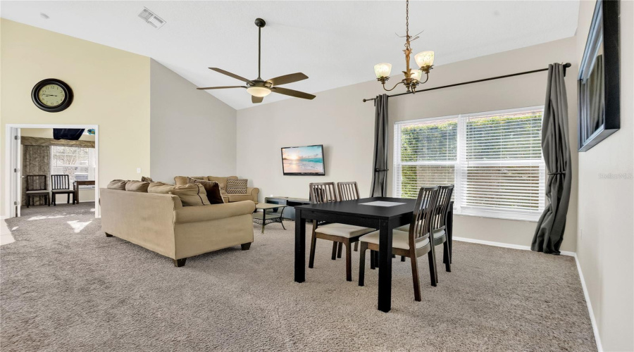 KISSIMMEE, Florida 34747, 5 Bedrooms Bedrooms, ,4 BathroomsBathrooms,Residential,For Sale,BLOOMING ALAMANDA,0,MFRO6367247