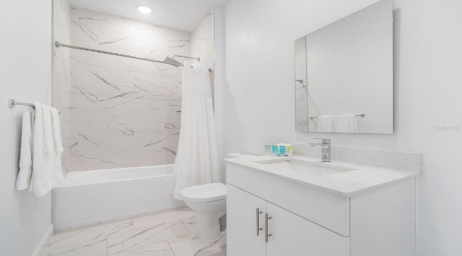 DAVENPORT, Florida 33896, 5 Bedrooms Bedrooms, ,5 BathroomsBathrooms,Residential,For Sale,FAMAGUSTA,0,MFRO6367249