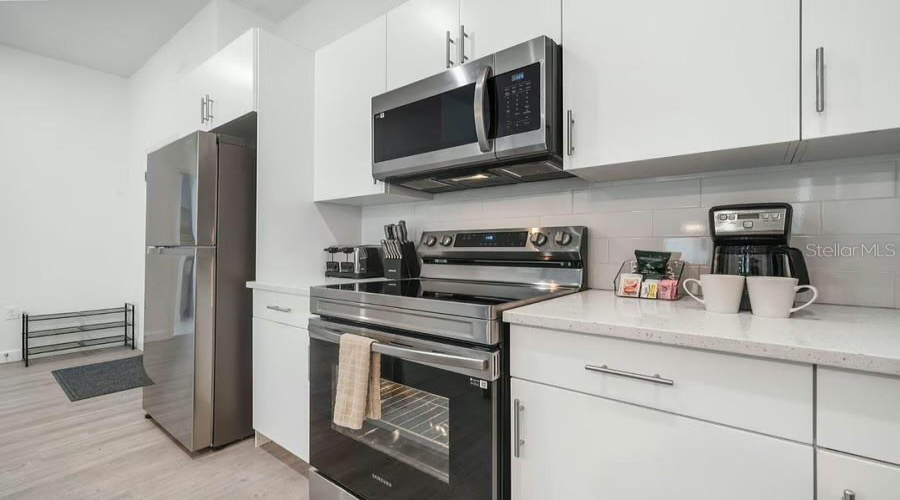 DAVENPORT, Florida 33896, 5 Bedrooms Bedrooms, ,5 BathroomsBathrooms,Residential,For Sale,FAMAGUSTA,0,MFRO6367249