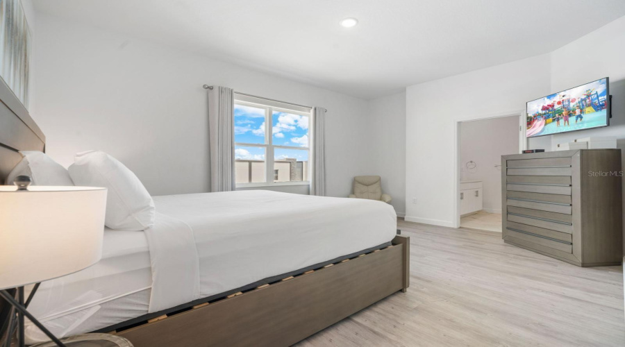 DAVENPORT, Florida 33896, 5 Bedrooms Bedrooms, ,5 BathroomsBathrooms,Residential,For Sale,FAMAGUSTA,0,MFRO6367249