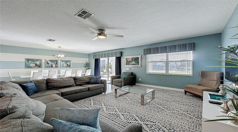 DAVENPORT, Florida 33896, 8 Bedrooms Bedrooms, ,5 BathroomsBathrooms,Residential,For Sale,STINGER,0,MFRS5137916