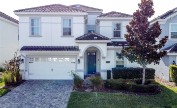 DAVENPORT, Florida 33896, 8 Bedrooms Bedrooms, ,5 BathroomsBathrooms,Residential,For Sale,STINGER,0,MFRS5137916