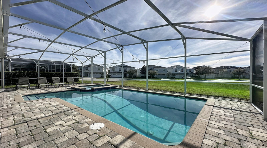 DAVENPORT, Florida 33896, 8 Bedrooms Bedrooms, ,5 BathroomsBathrooms,Residential,For Sale,STINGER,0,MFRS5137916