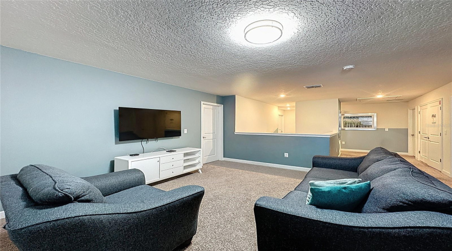 DAVENPORT, Florida 33896, 8 Bedrooms Bedrooms, ,5 BathroomsBathrooms,Residential,For Sale,STINGER,0,MFRS5137916