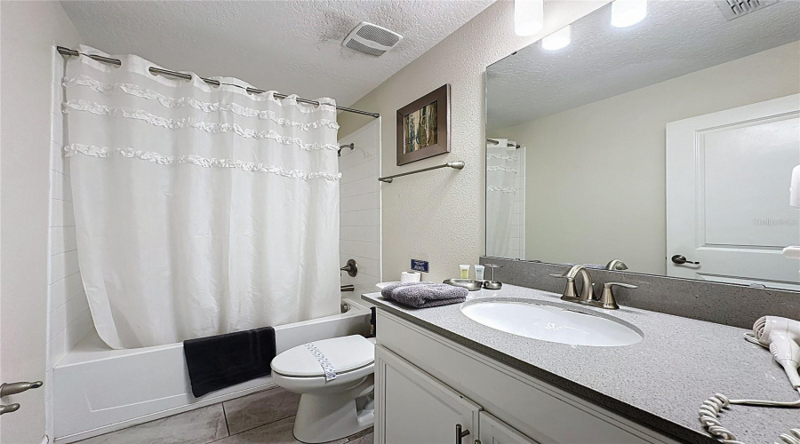 DAVENPORT, Florida 33896, 8 Bedrooms Bedrooms, ,5 BathroomsBathrooms,Residential,For Sale,STINGER,0,MFRS5137916