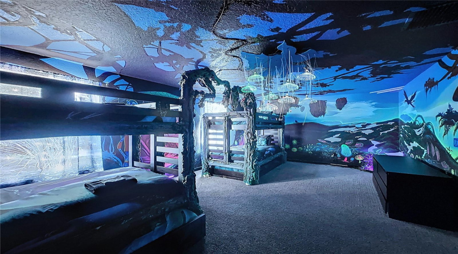 DAVENPORT, Florida 33896, 8 Bedrooms Bedrooms, ,5 BathroomsBathrooms,Residential,For Sale,STINGER,0,MFRS5137916